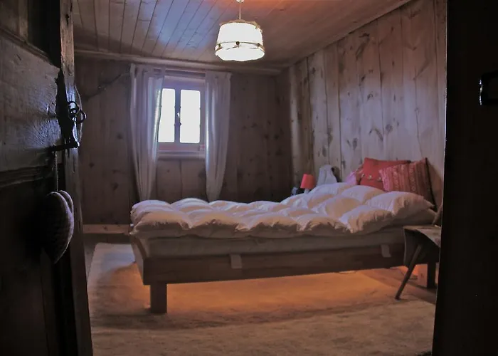 Nyaraló Tgesa Ferrera *