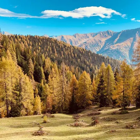 Tgesa Ferrera Hébergement de vacances *