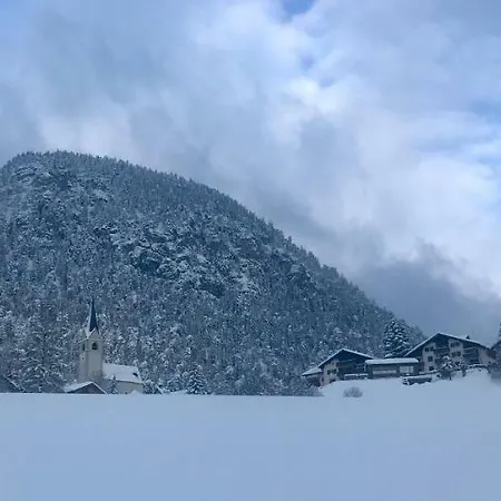 Tgesa Ferrera Feriehus Schmitten (Grisons)